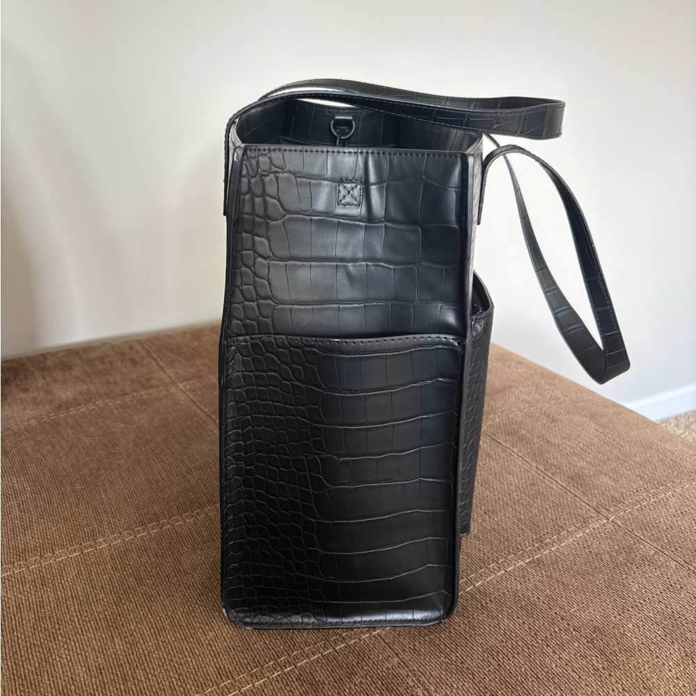 Black Crocodile Beis Work Tote - Picture 4 of 9